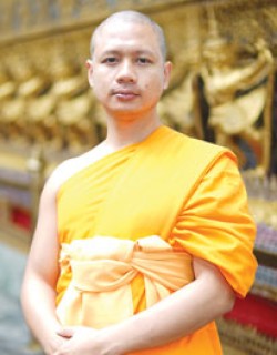 พระมหาทินพัฒน์ สารตฺถชโย